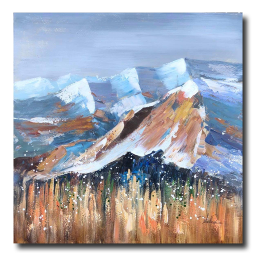 En målning med berg